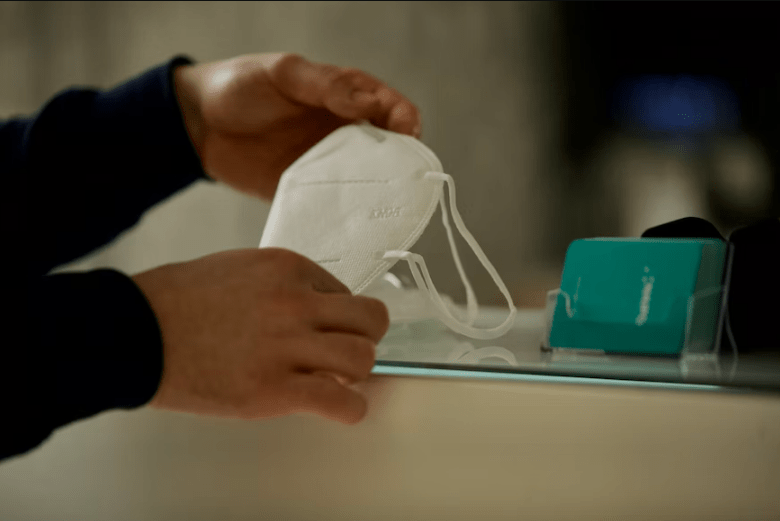 The World’s Most Unusual GloardMask